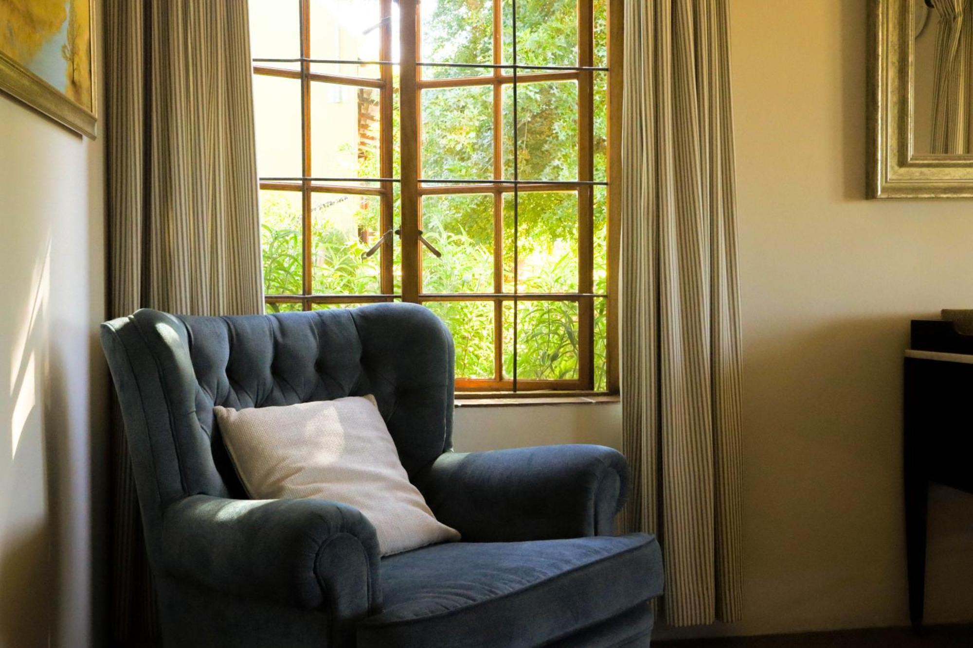 Zebra Cottage And Lodge Stellenbosch Extérieur photo