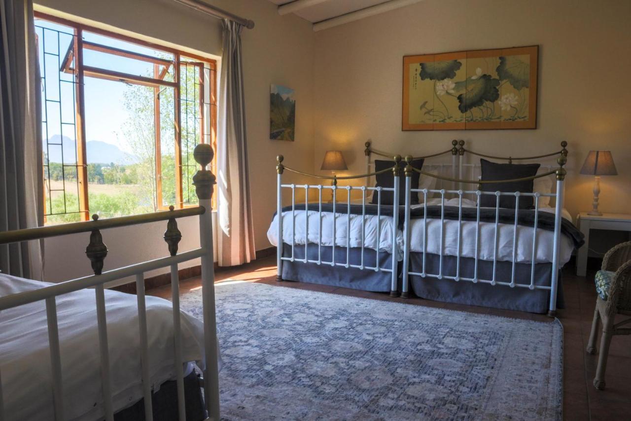 Zebra Cottage And Lodge Stellenbosch Extérieur photo
